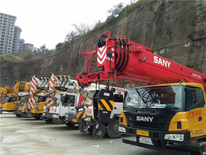 固镇县吊车出租按什么计费？台班费、单次费、里程费怎么算？